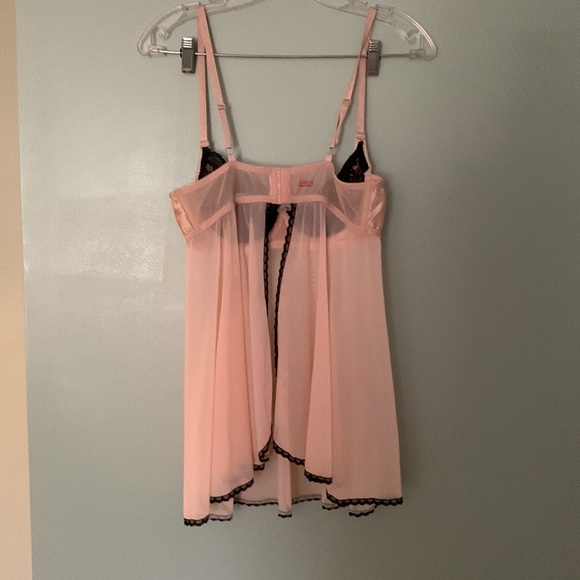 Sheer with lace babydoll. - Picture 4 of 7